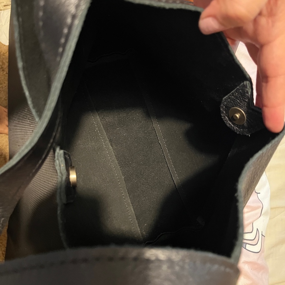 Portland Leather Large Naomi Shoulder Bag - Picture 5 of 5